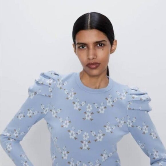 Kiss The Stars Floral knit blouse,Balloon Shoulder, Size XS - Picture 2 of 8